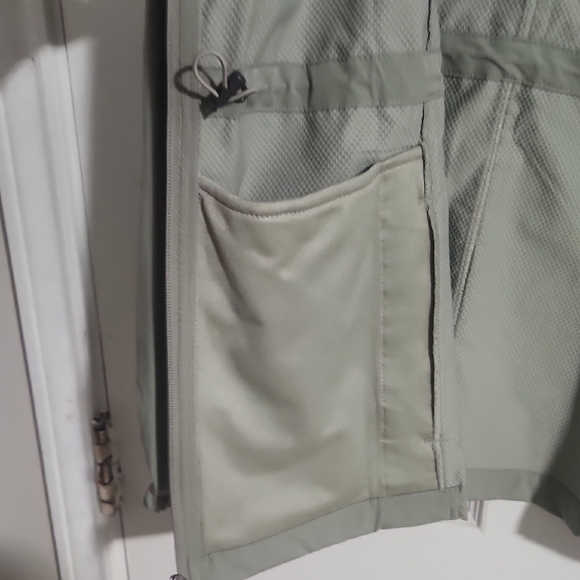 Columbia Women's Light Green Utility Jacket Size XL - Picture 9 of 11